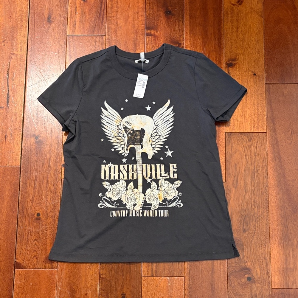 Maurices Nashville Graphic T-Shirt. Size M